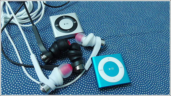 iPod shuffleとaudio-technicaのATH-CKS55X